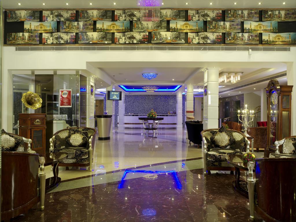 Готель The Pgs Vedanta Kochi Екстер'єр фото